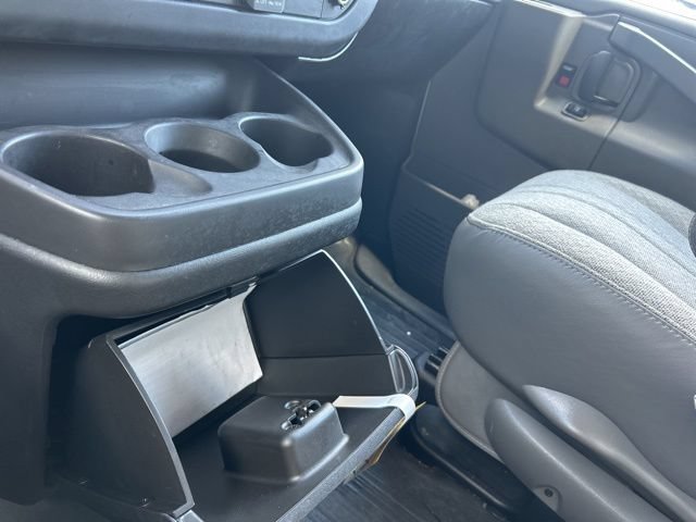 New 2024 GMC Savana 3500 w/ Power Convenience Package RWD image 19