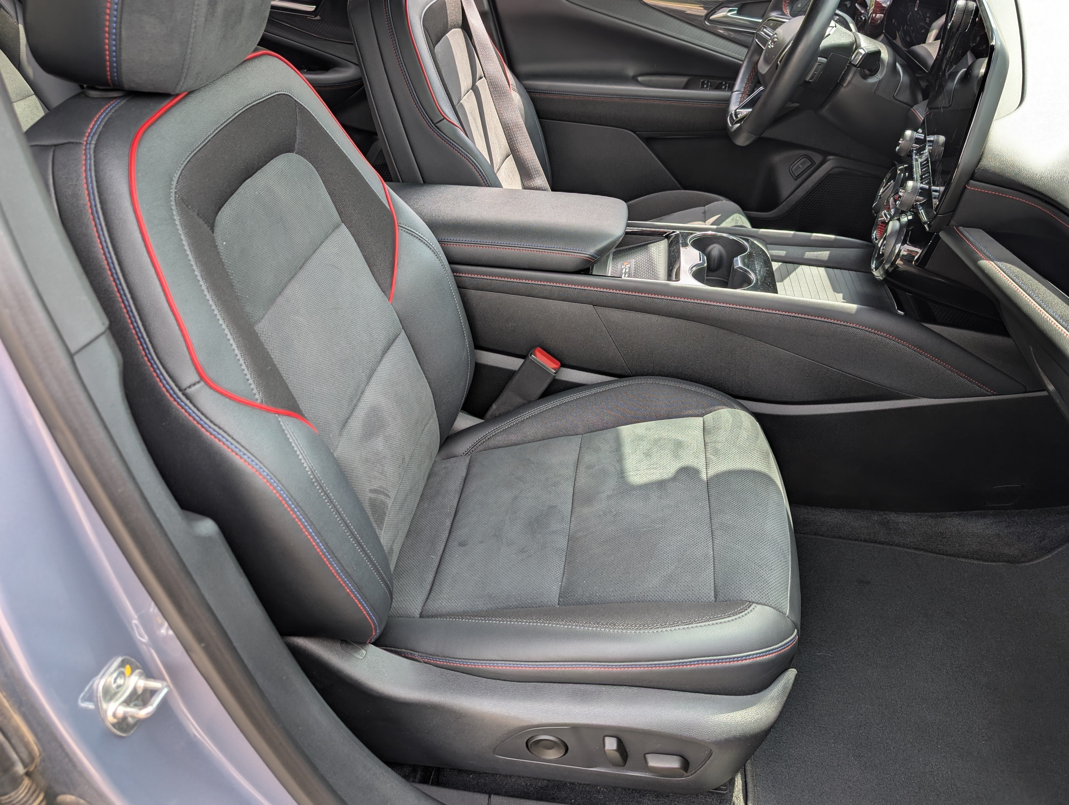 Used 2024 Chevrolet Blazer EV RS AWD/4WD image 20