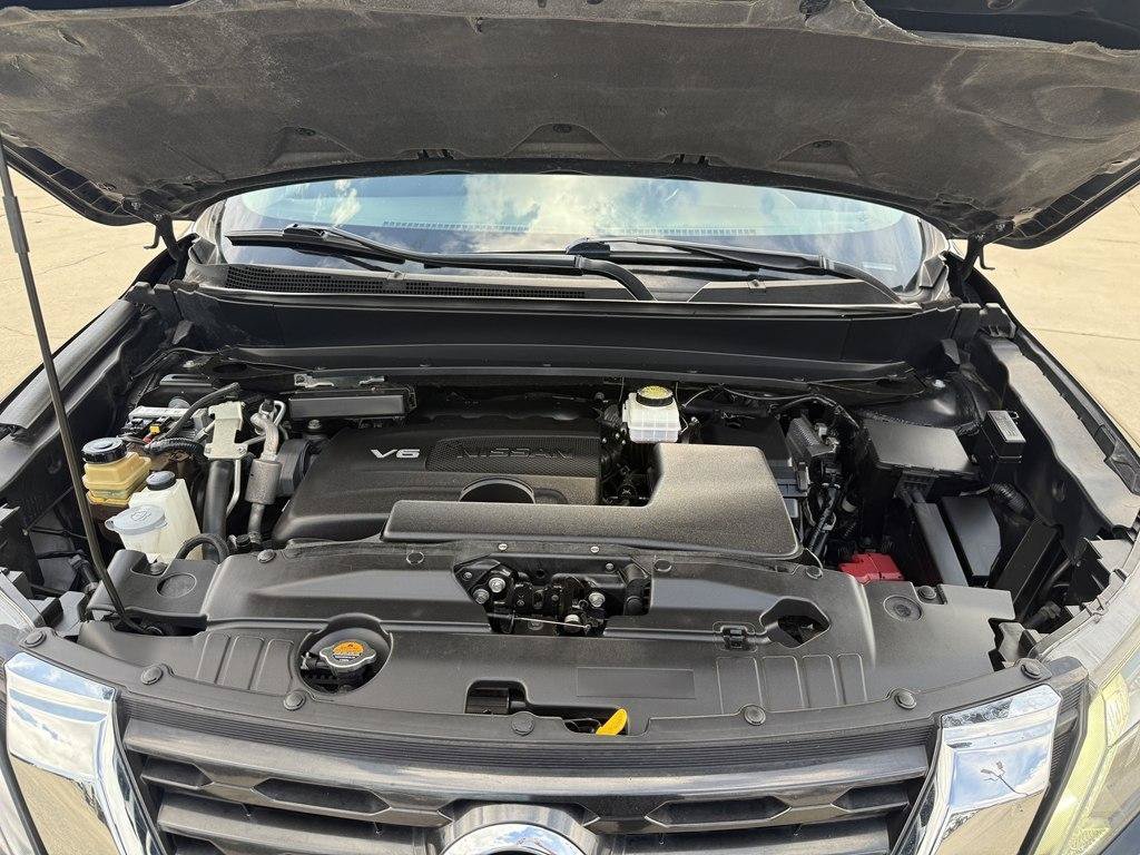 Used 2020 Nissan Pathfinder SV AWD/4WD image 18