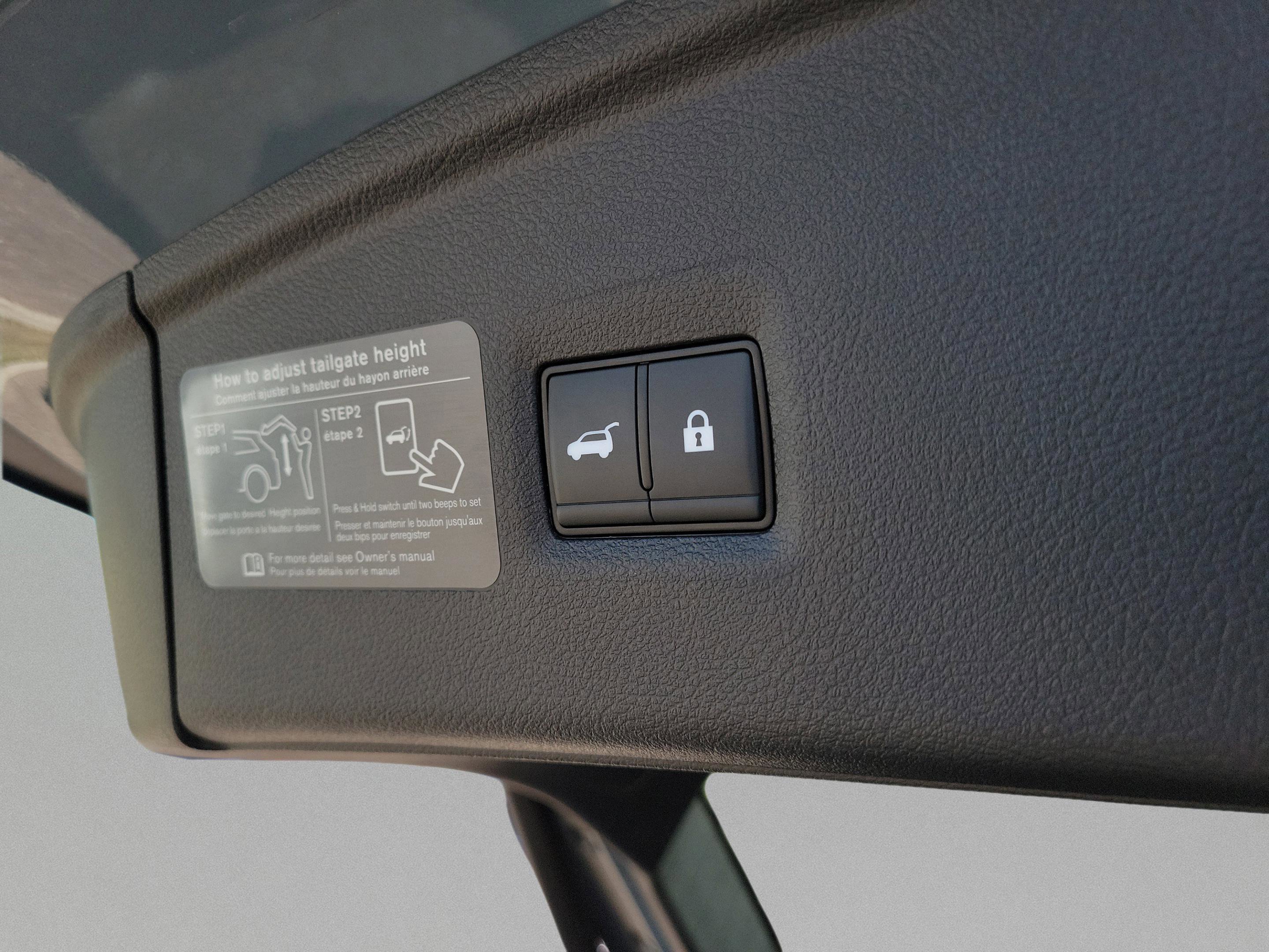 Certified 2025 INFINITI QX55 Luxe w/ Cargo Package image 31