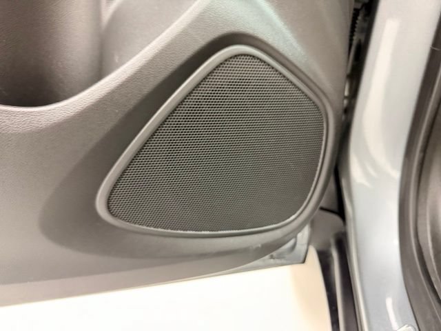 Certified 2023 Buick Encore GX Preferred w/ Cold Weather Comfort Package FWD image 19