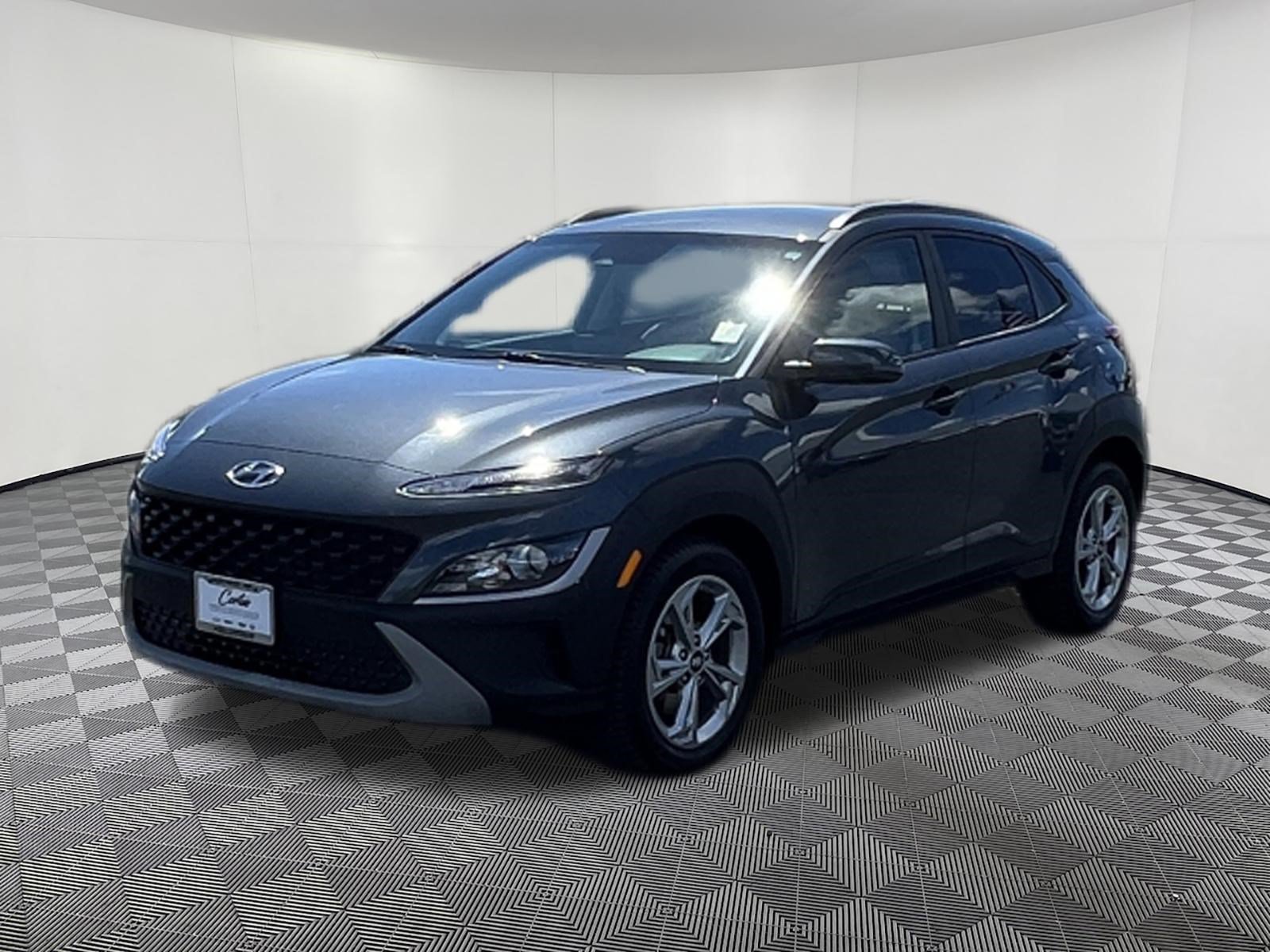 Used 2022 Hyundai Kona SEL AWD/4WD image 3