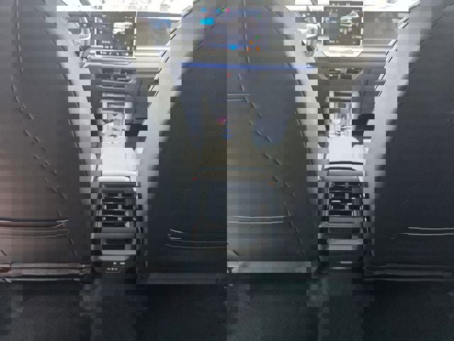 Used 2025 Volkswagen Tiguan SE image 15