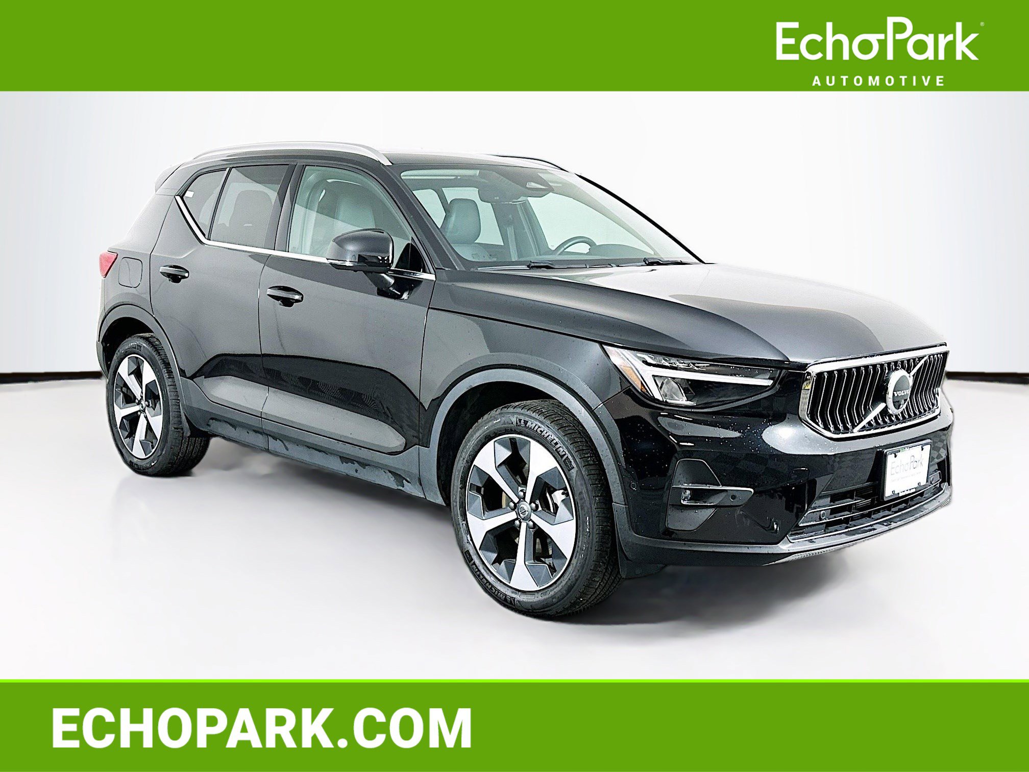 Used 2025 Volvo XC40 B5 Plus