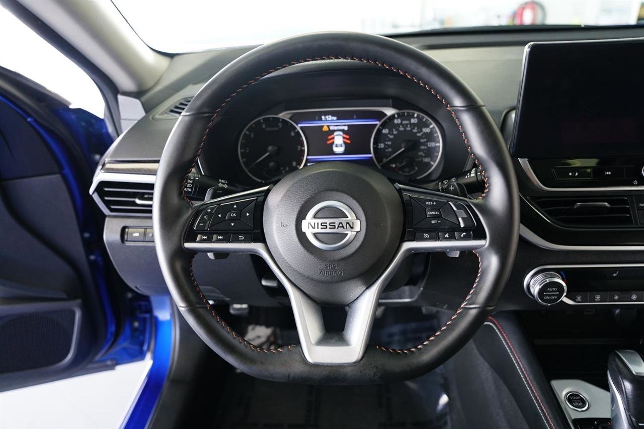 Used 2025 Nissan Altima 2.5 SR w/ SR Premium Package FWD image 17