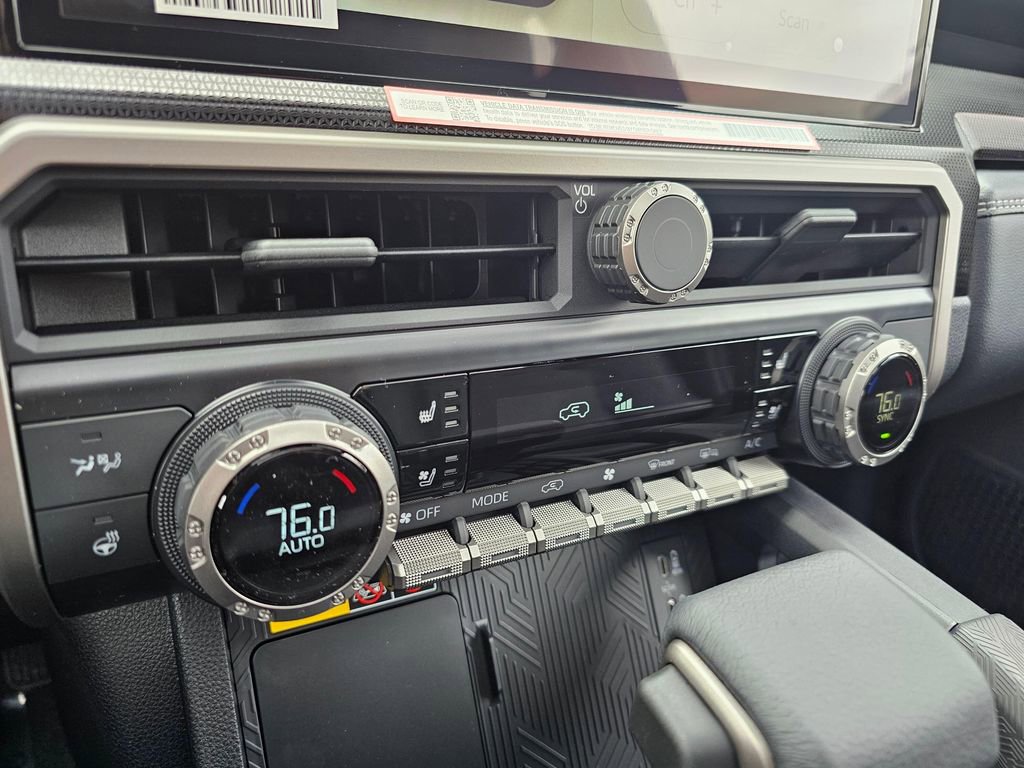 New 2026 Toyota 4Runner Limited AWD/4WD image 31