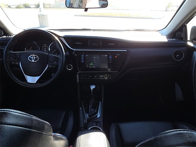 Used 2017 Toyota Corolla XSE image 9