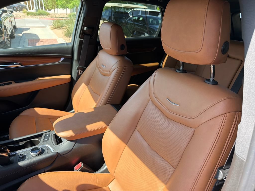 Used 2022 Cadillac XT5 Premium Luxury FWD image 19