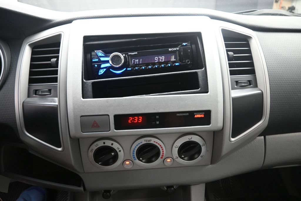 Used 2006 Toyota Tacoma PreRunner RWD image 11