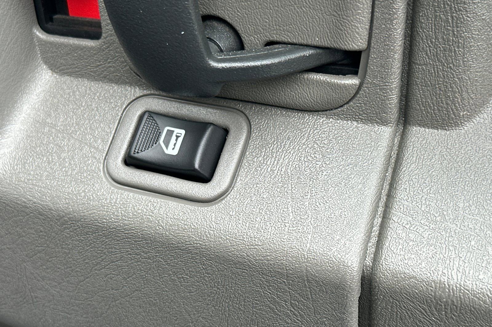 Used 2024 GMC Savana 2500 w/ Driver Convenience Package image 19