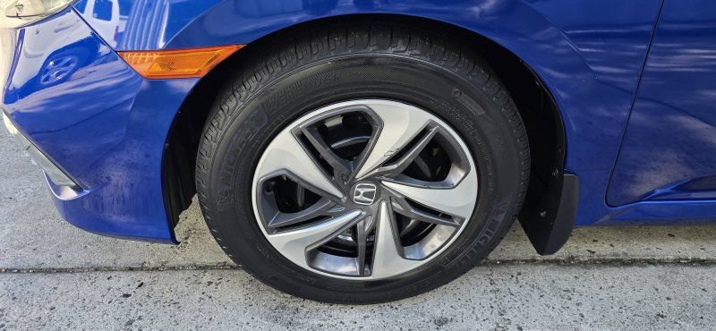 Used 2019 Honda Civic LX image 9
