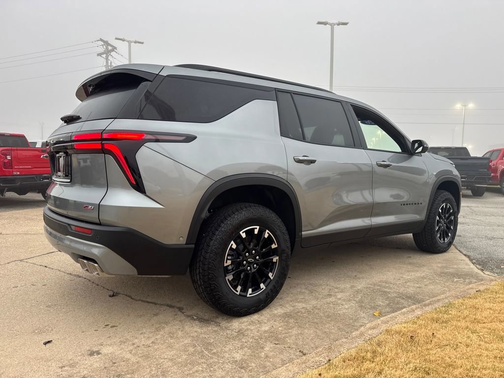 New 2026 Chevrolet Traverse Z71 w/ Enhanced Driving Package image 8
