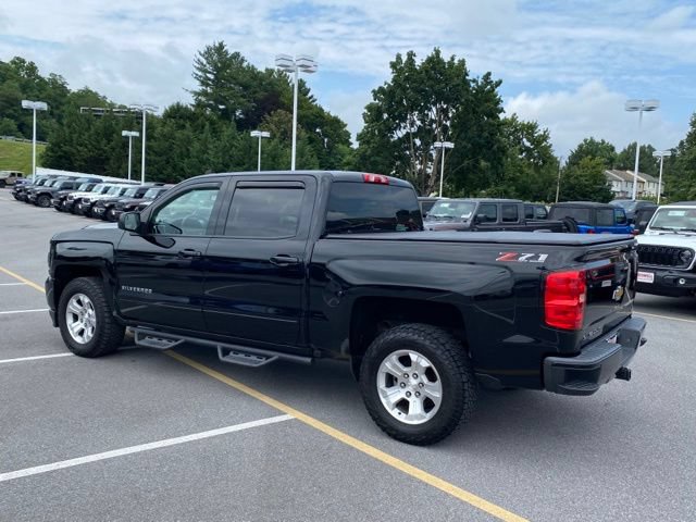 Used 2018 Chevrolet Silverado 1500 LT w/ All Star Edition AWD/4WD image 3
