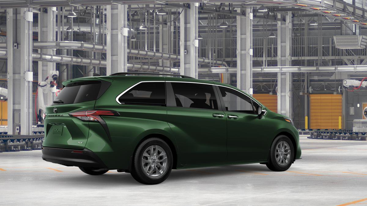 New 2026 Toyota Sienna XLE image 10