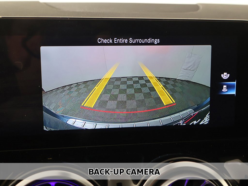 Used 2023 Mercedes-Benz GLA 250 4MATIC w/ Premium Package image 4