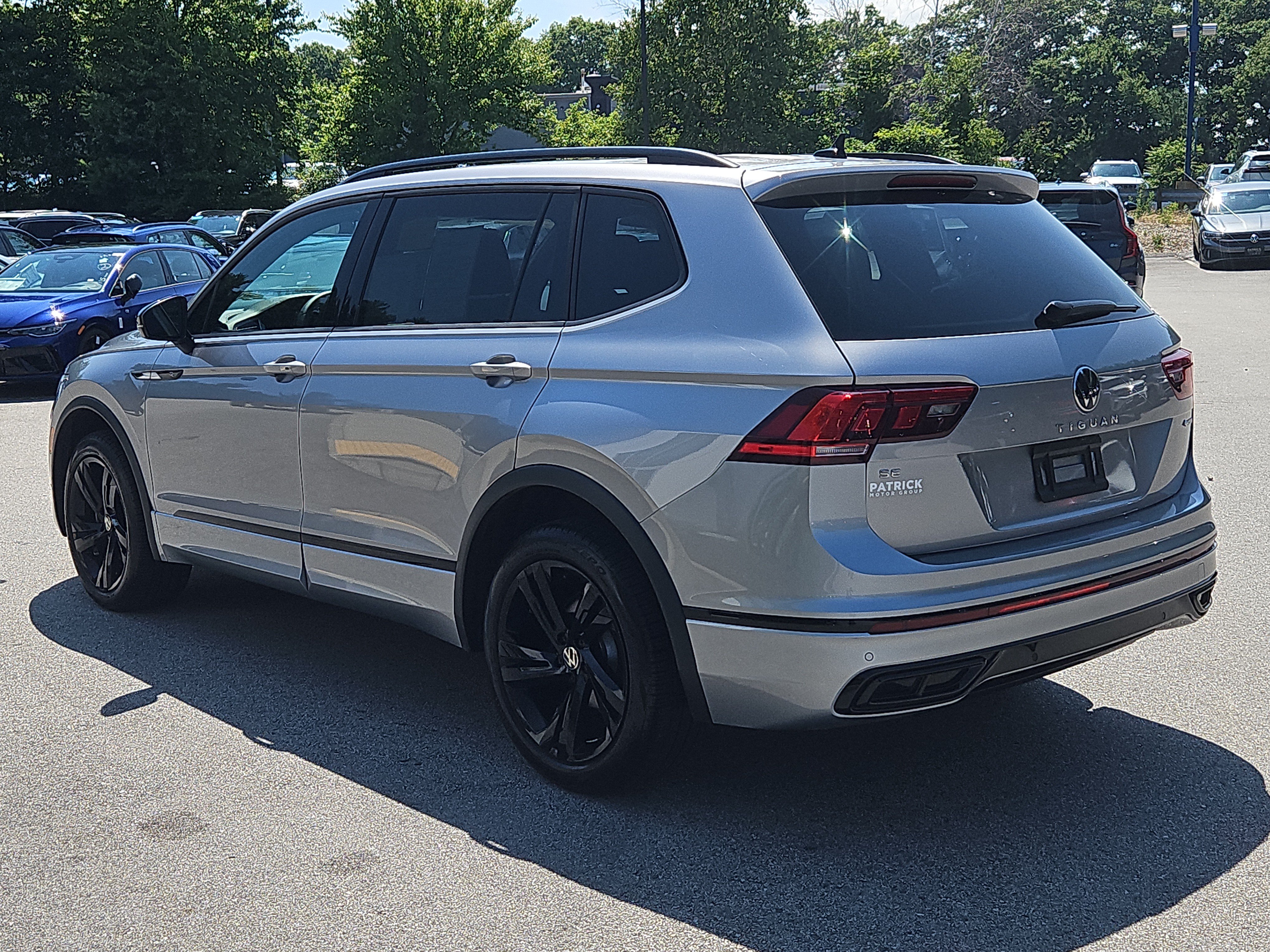 Certified 2024 Volkswagen Tiguan SE R-Line AWD/4WD image 27