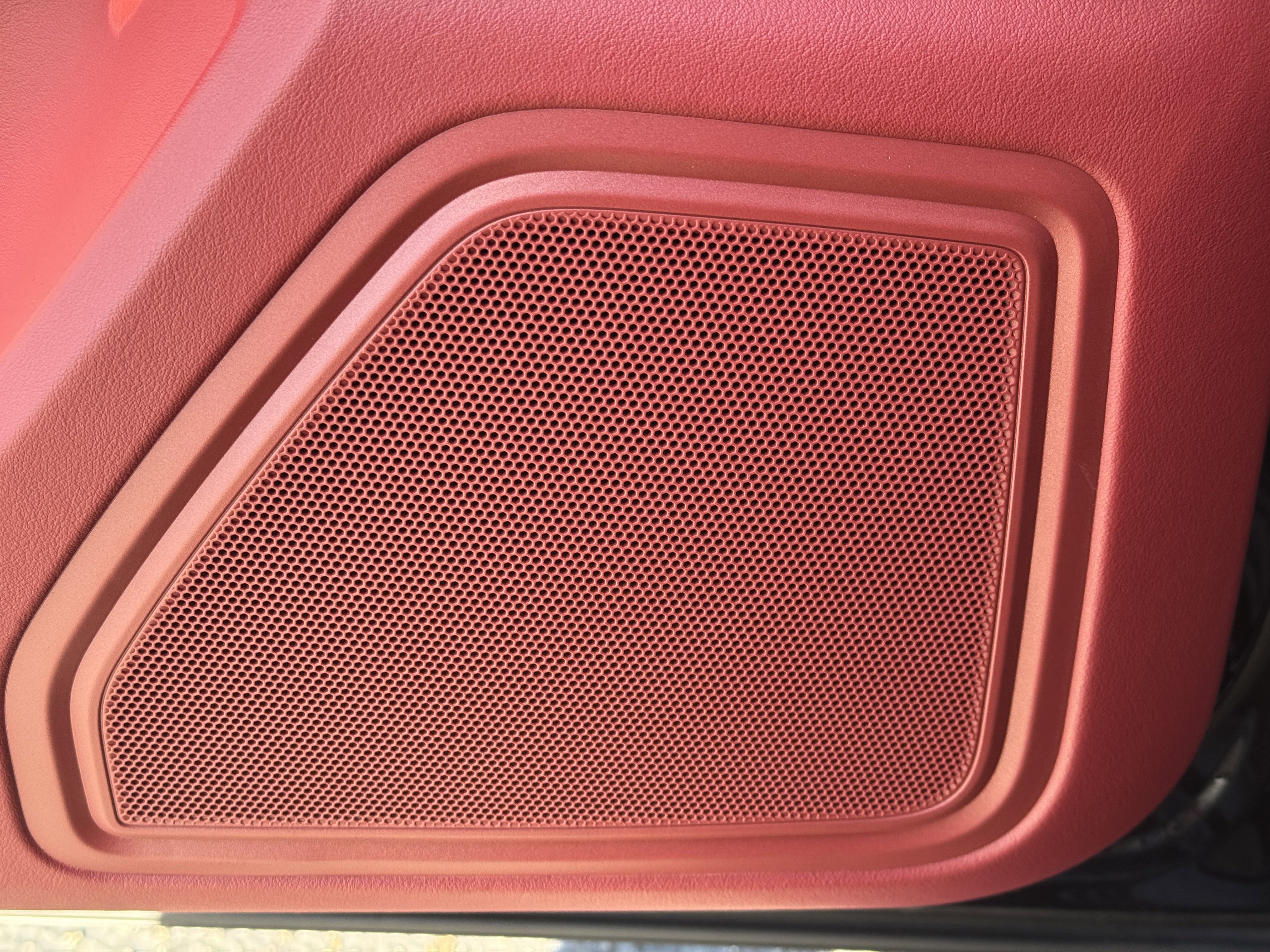 New 2025 Porsche Macan image 24