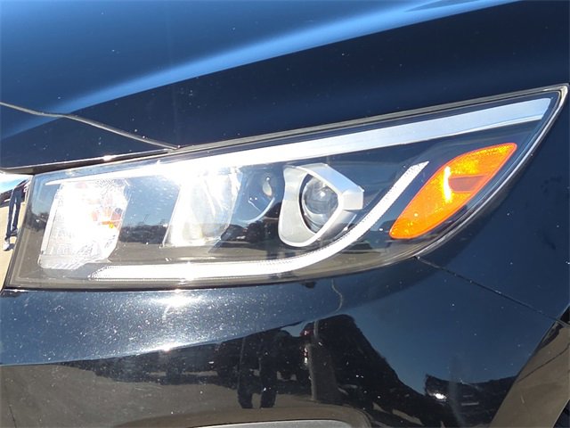 Used 2019 Kia Sedona EX image 4