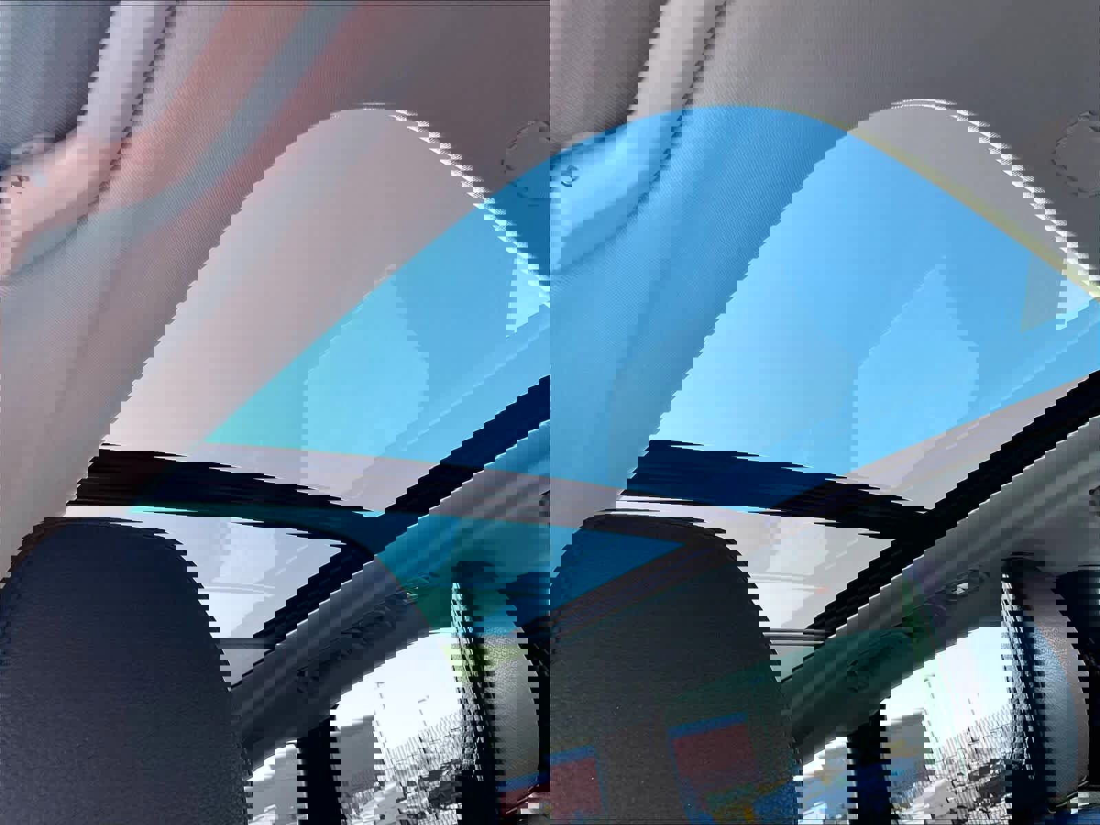 Used 2023 Volvo XC60 T8 Plus image 25