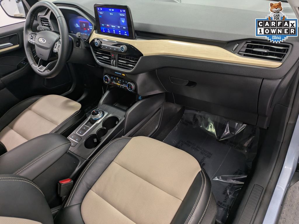 Used 2022 Ford Escape Titanium w/ Titanium Premium Package image 30