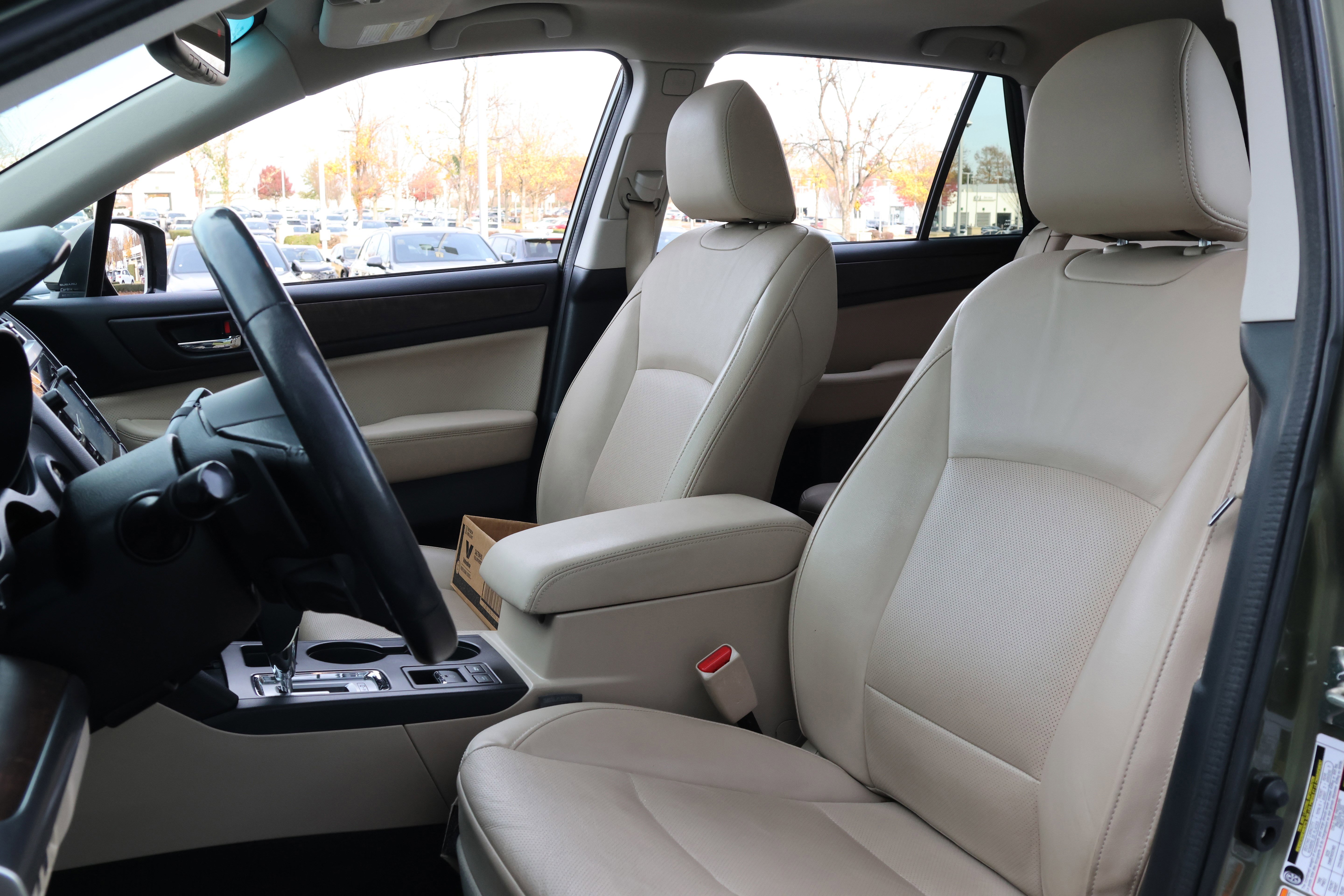 Used 2016 Subaru Outback 3.6R Limited image 32