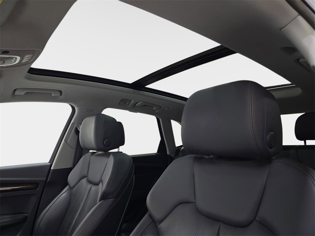 Used 2019 Audi Q5 2.0T Premium Plus w/ Premium Plus Package image 29