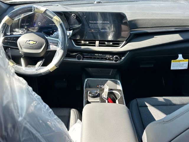 New 2026 Chevrolet Equinox LT w/ Convenience Package II AWD/4WD image 14