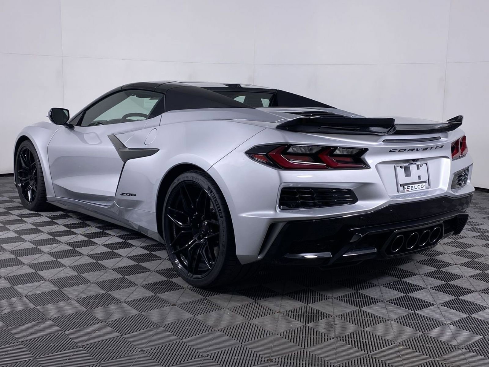 New 2026 Chevrolet Corvette Z06 w/ Stealth Interior Trim Package RWD image 18
