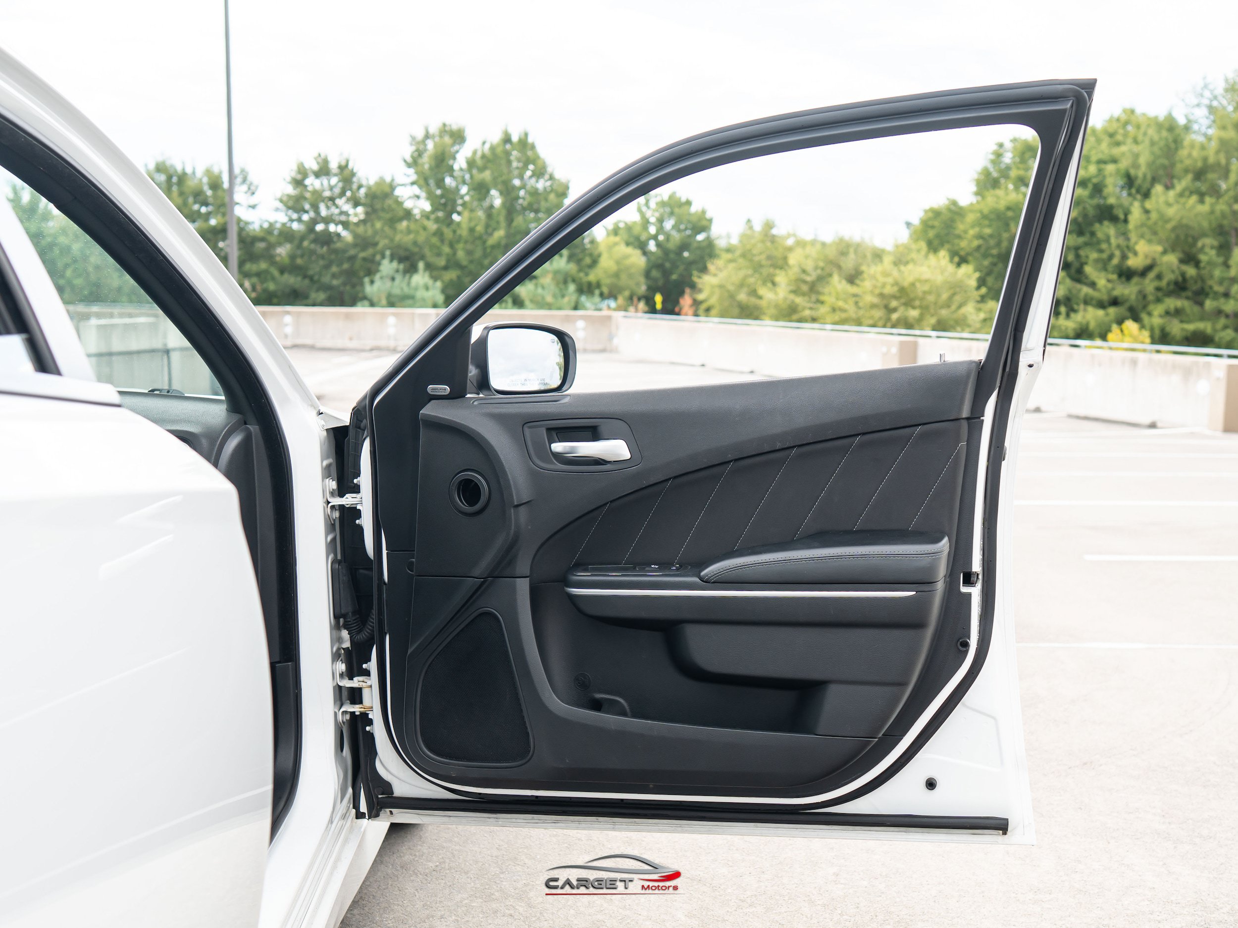 Used 2019 Dodge Charger Scat Pack RWD image 38