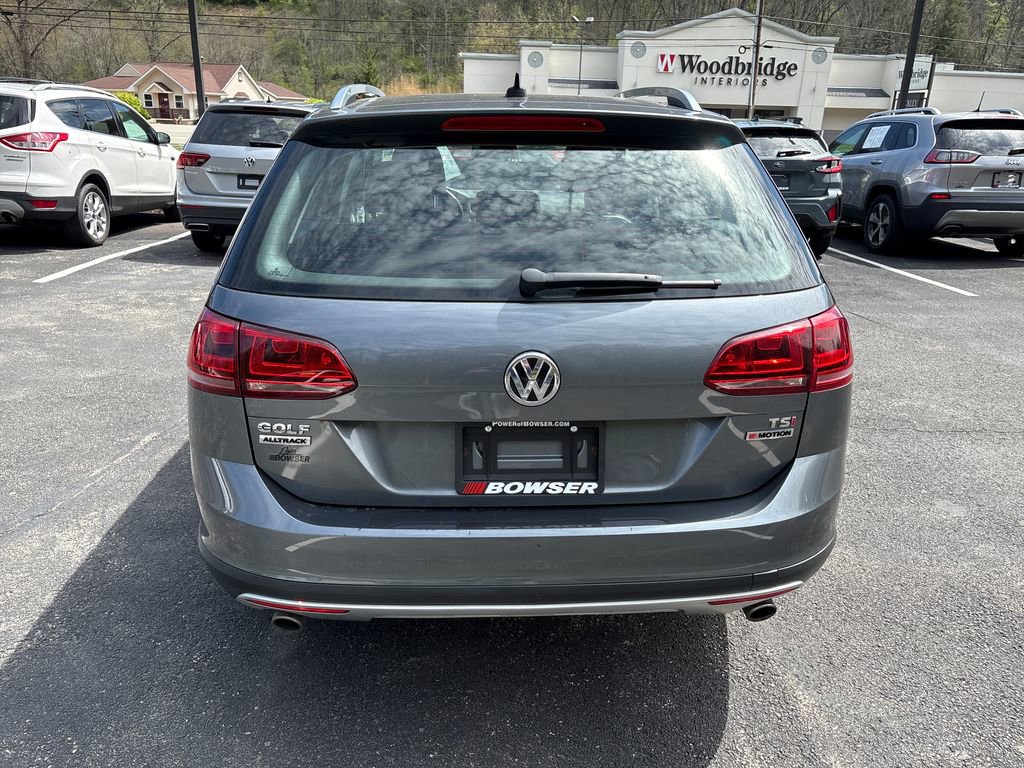 Used 2017 Volkswagen Golf Alltrack SEL AWD/4WD image 4