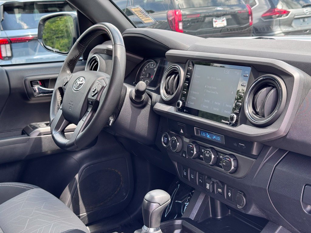 Used 2023 Toyota Tacoma TRD Off-Road w/ Technology Package AWD/4WD image 6