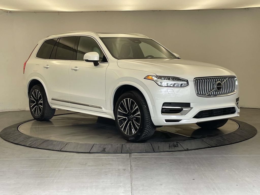 Used 2024 Volvo XC90 T8 Plus w/ Protection Package AWD/4WD image 7