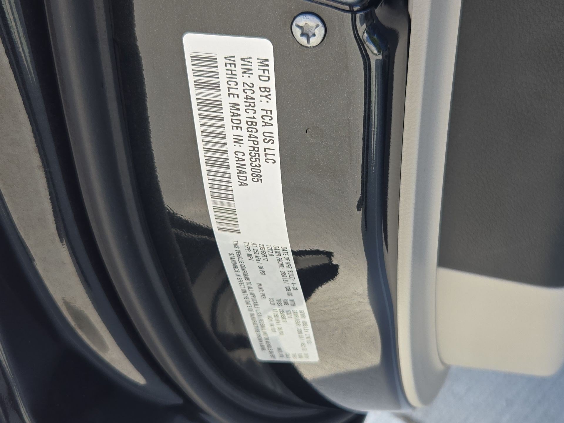 Used 2023 Chrysler Pacifica Touring-L FWD image 34