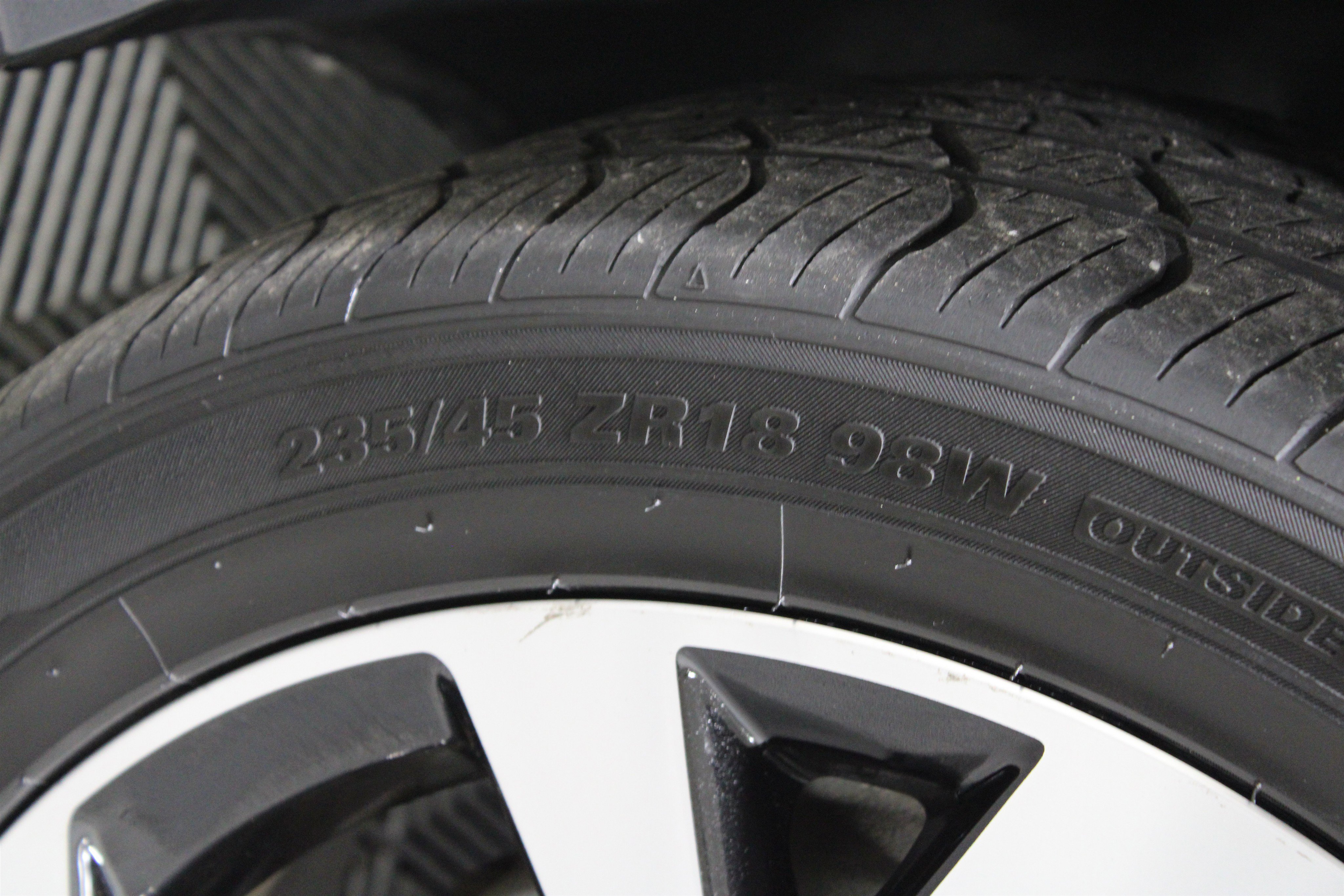 Used 2022 Hyundai Kona Limited image 38