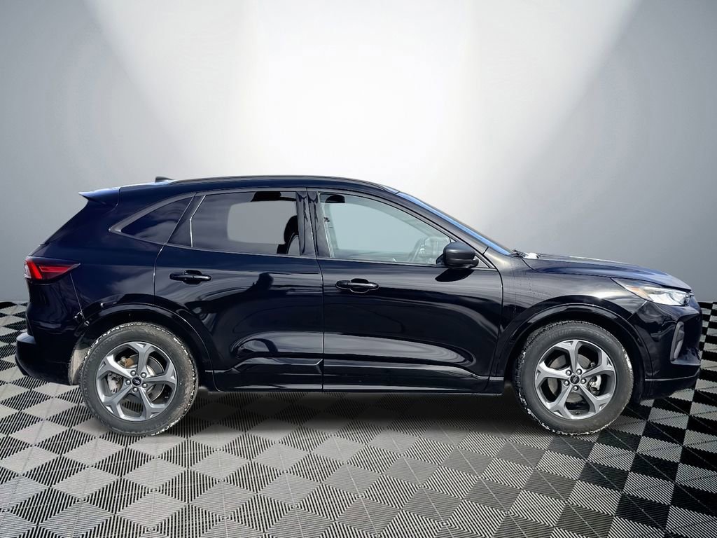 Used 2024 Ford Escape ST-Line image 6