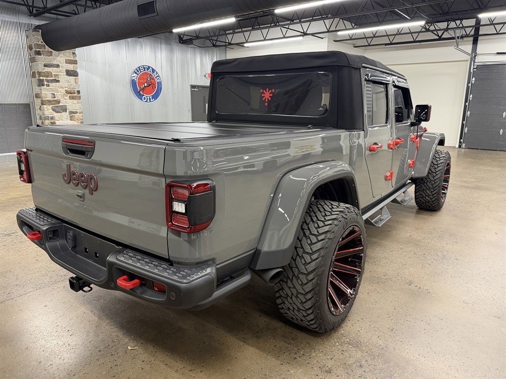 Used 2021 Jeep Gladiator Rubicon AWD/4WD image 11