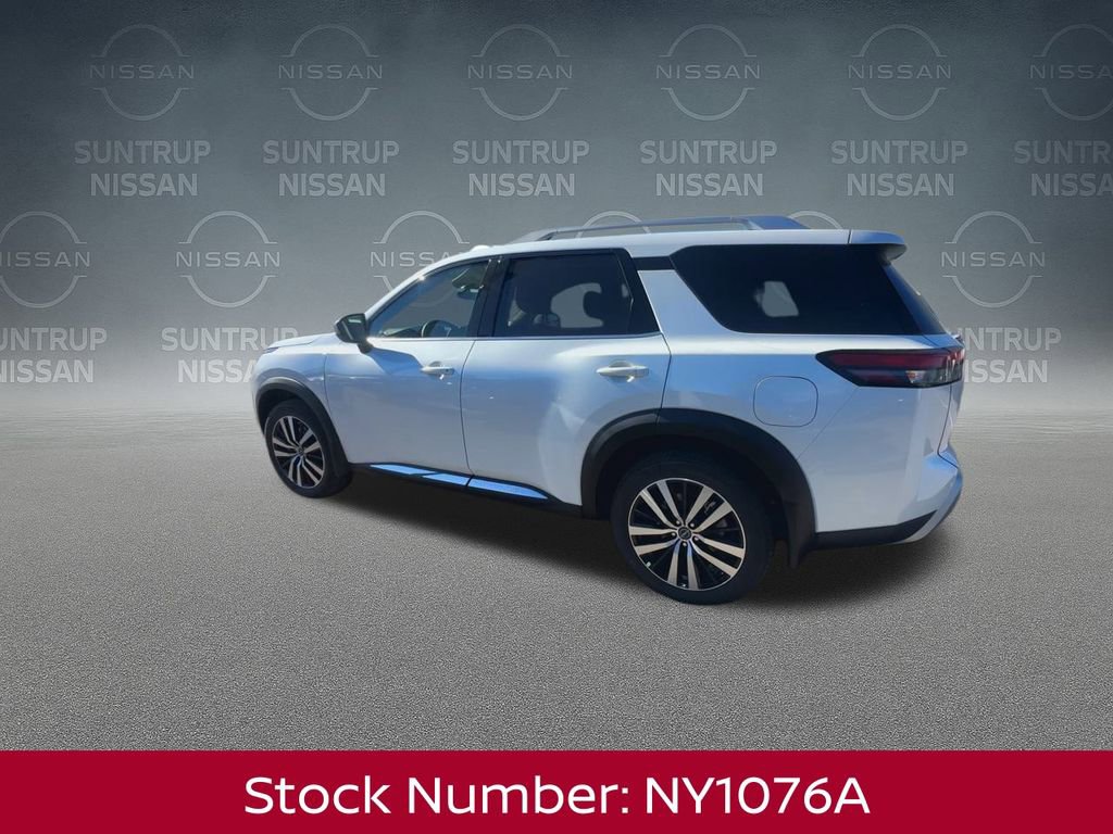 New 2025 Nissan Pathfinder Platinum w/ Cargo Package image 7