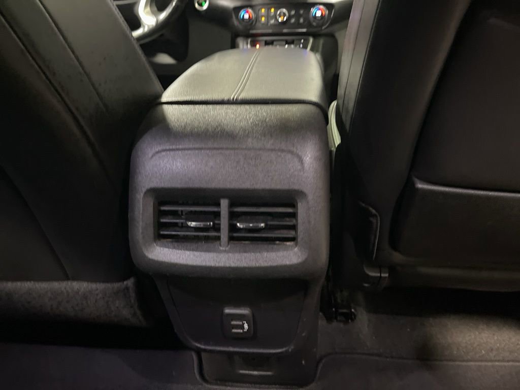 Used 2022 GMC Terrain SLT FWD image 16