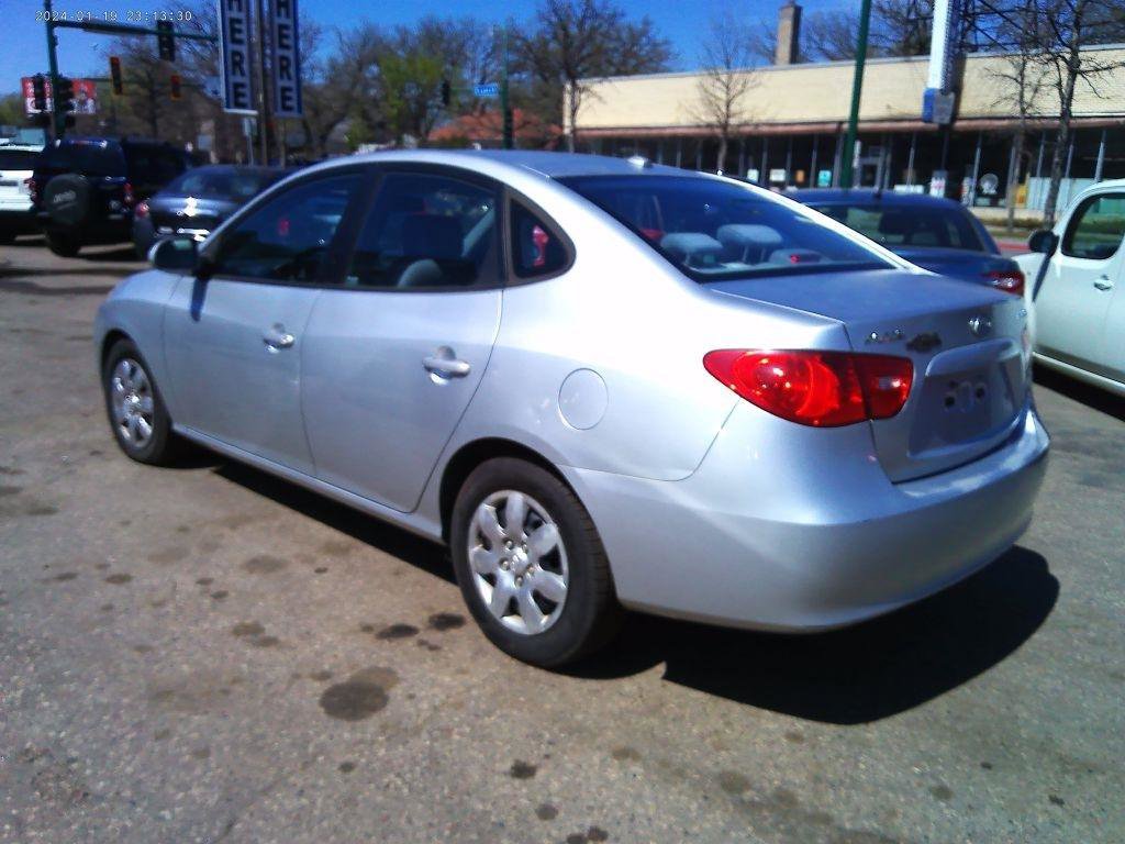 Used 2007 Hyundai Elantra GLS FWD image 4