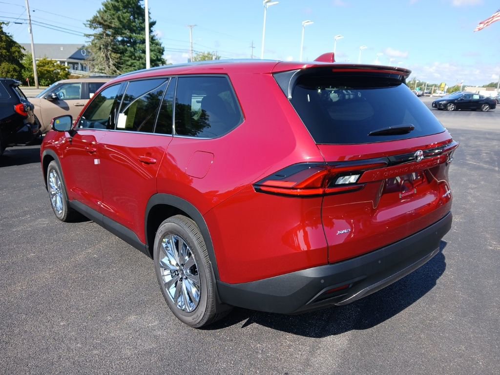 New 2025 Toyota Grand Highlander AWD image 3
