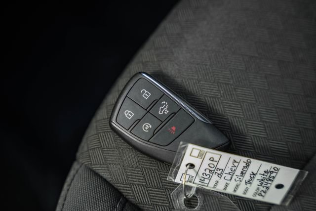 Used 2023 Chevrolet Silverado 1500 LT image 43
