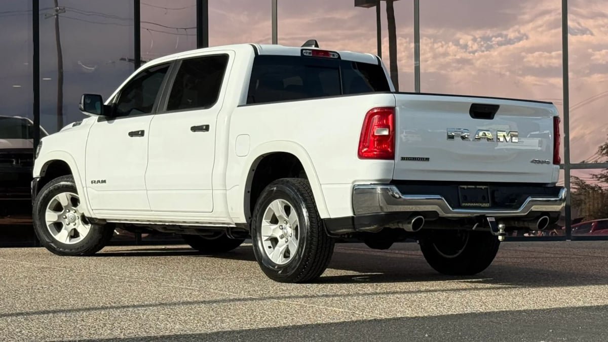 Used 2025 RAM 1500 Big Horn AWD/4WD image 7