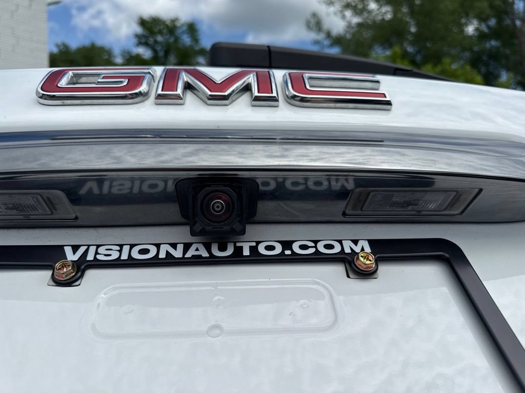 Used 2024 GMC Terrain AT4 w/ LPO, 'HIT The Road' Package AWD/4WD image 16