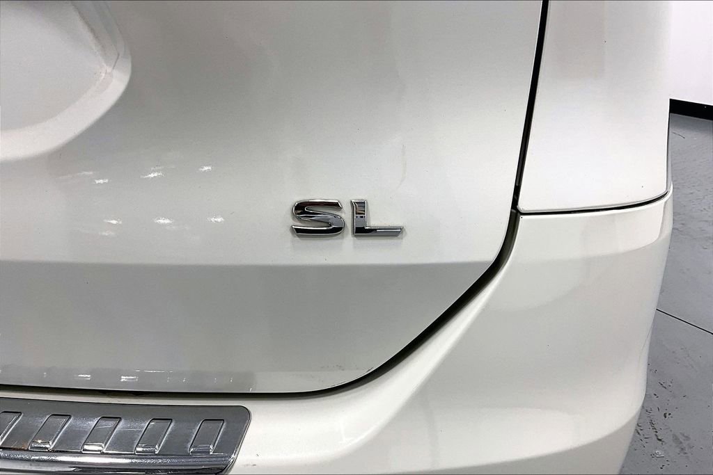 Used 2015 Nissan Rogue SL FWD image 38