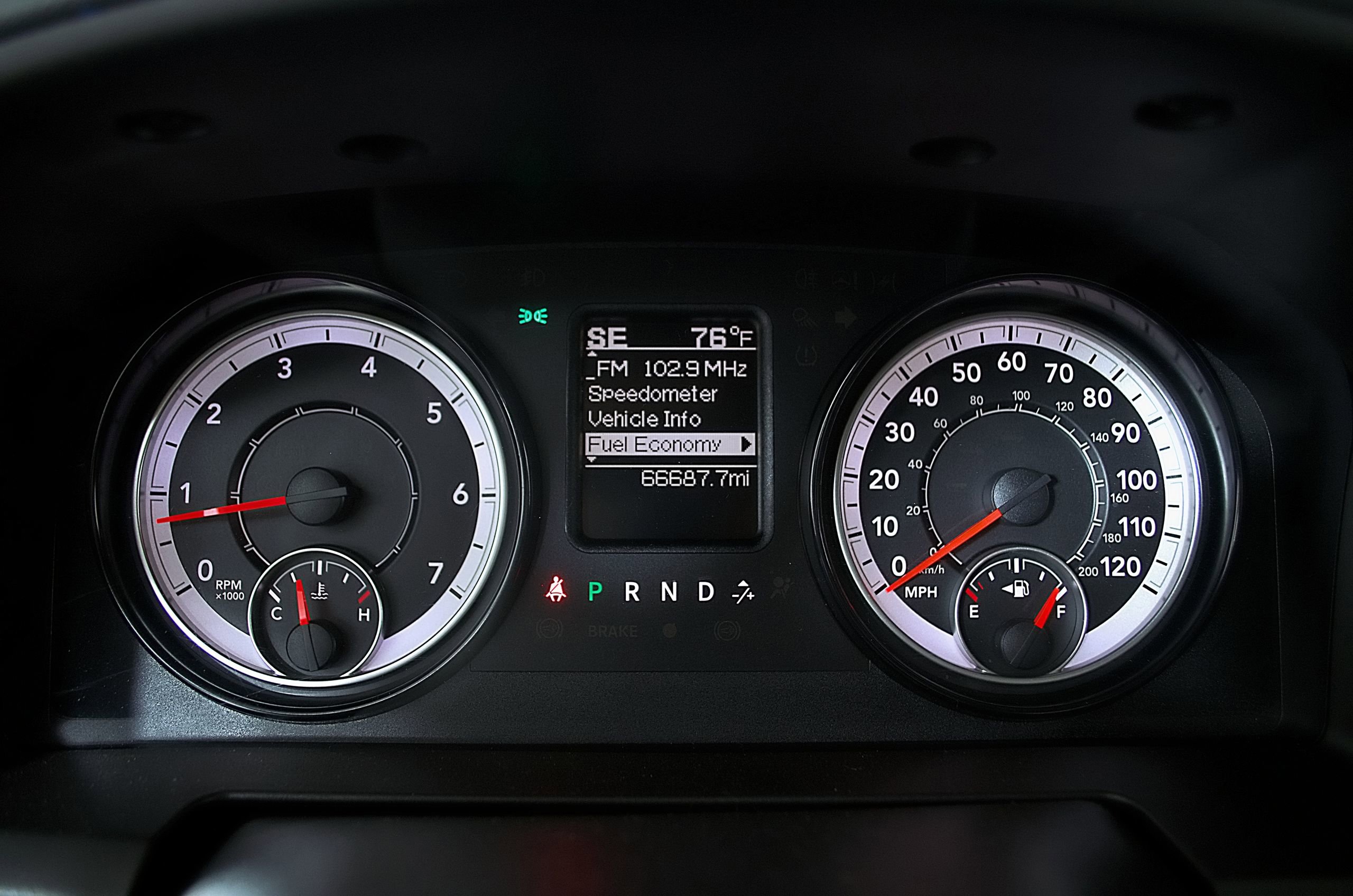 Used 2018 RAM 1500 Express w/ Express Value Package AWD/4WD image 16