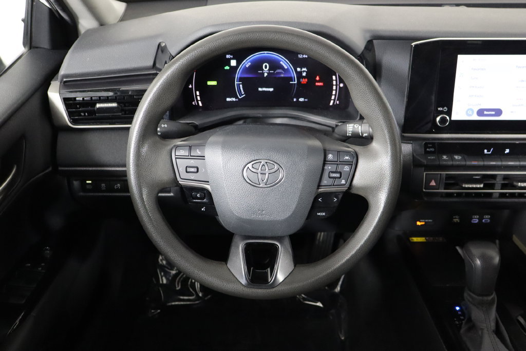 Used 2025 Toyota Camry LE FWD image 7
