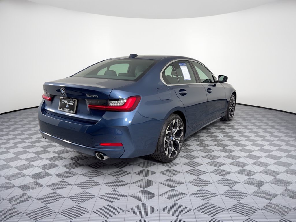 Certified 2026 BMW 330i xDrive Sedan AWD/4WD image 9