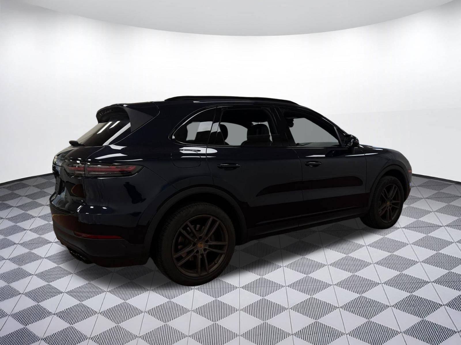 Used 2019 Porsche Cayenne AWD image 8