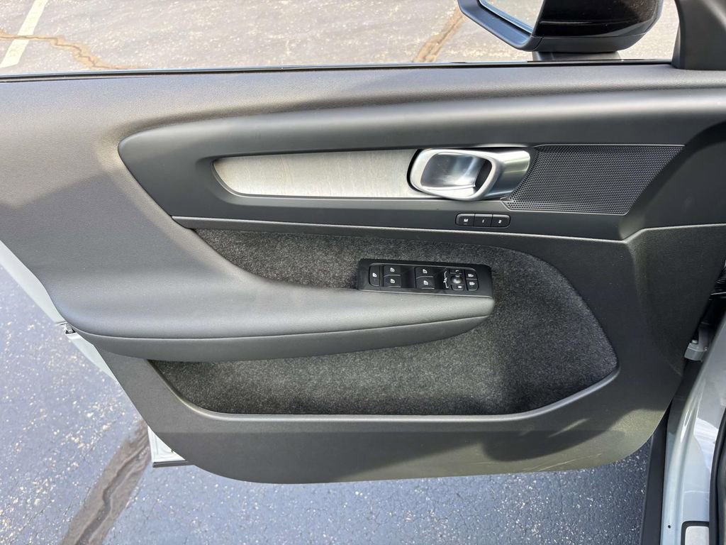 New 2026 Volvo XC40 B5 Plus w/ Protection Package Premier image 11