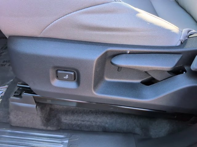 Used 2026 Toyota Tacoma SR5 AWD/4WD image 14